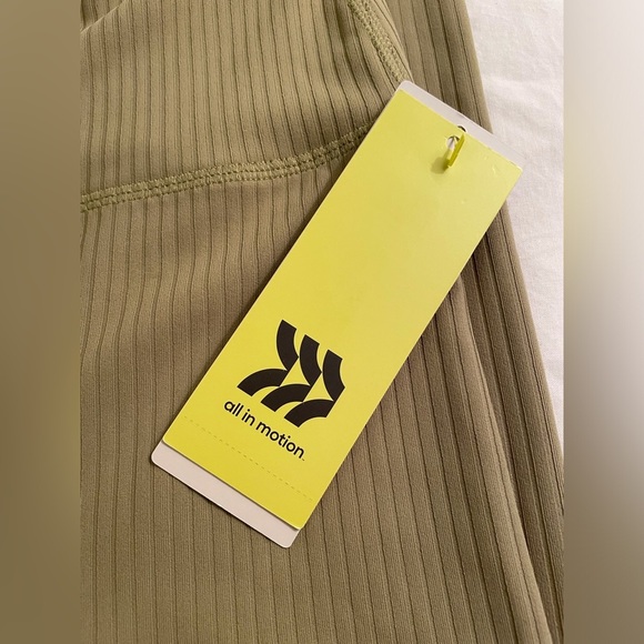 All In Motion Ultra High Rise Leggings Size XS Olive Green - Picture 3 of 10